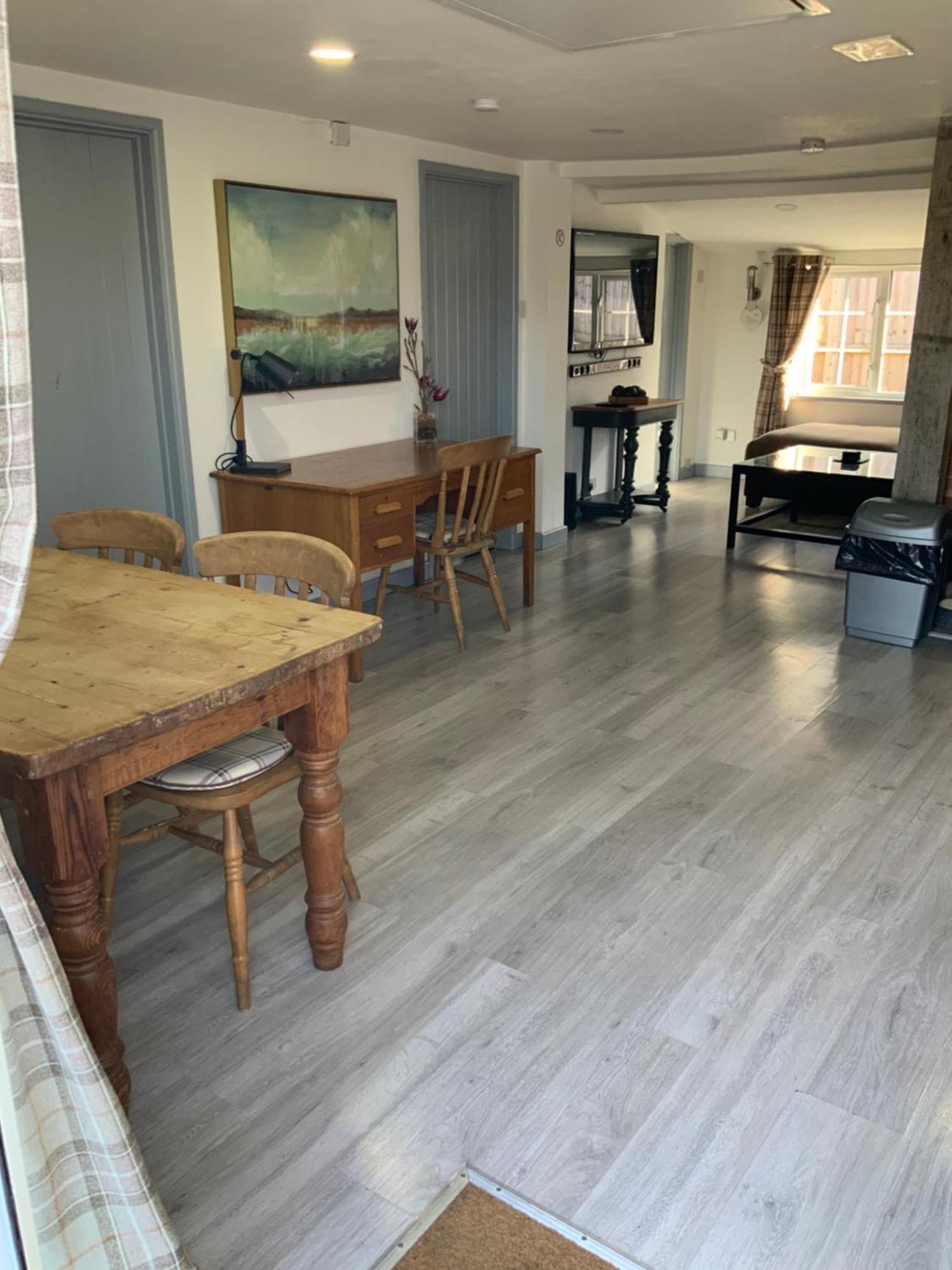 Woodpecker Cottage At Frog Trotters Cottages Hartpury Экстерьер фото
